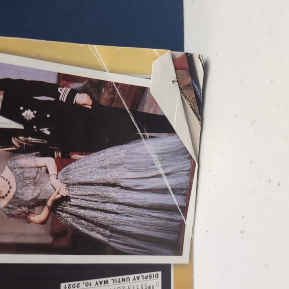 Royal Commemorative Magazine Set - Picture 12 of 16